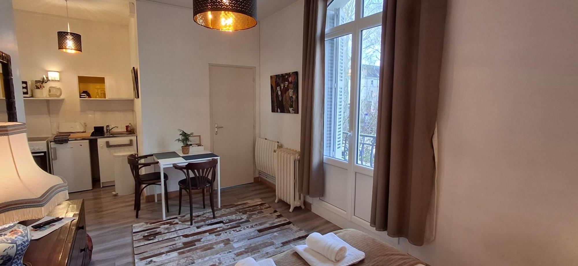 Chez Eric Le N2 Apartment Tours Bagian luar foto